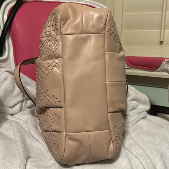 Special Edition Cutout Blush Coach Bag - Picture 10 of 11